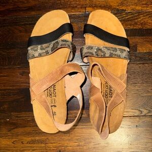 NAOT Women'sSandals